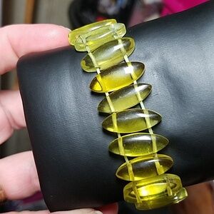 Greenish Yellow Stone 8" Bracelet